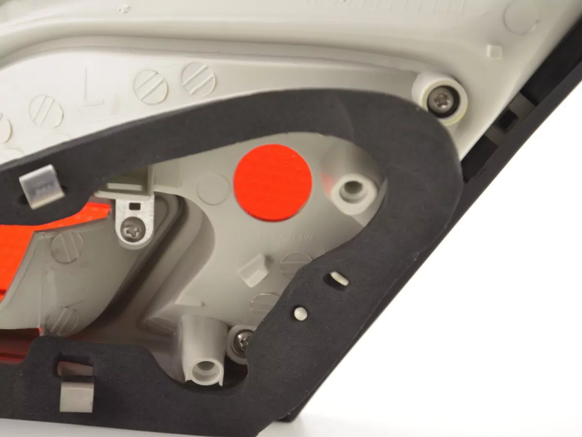 Verschleißteile Rückleuchte links Opel Astra J 5-türig Bj. 09-12 rot