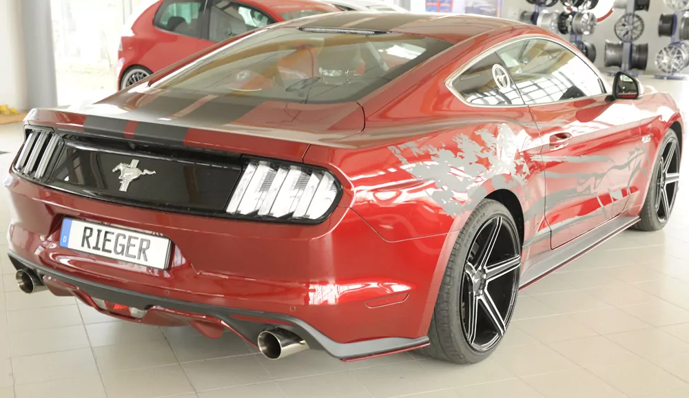 Rieger Heckschürzenansatz seitlich rechts für Ford Mustang 6 (LAE) | Coupé 11.14-07.17 (bis Facelift) für orig. GT-Heckschürze      in Vorbereitung !