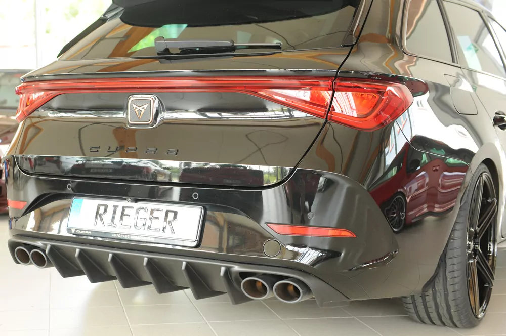 Rieger Heckeinsatz (für Fzg. mit AHK) matt schwarz für Cupra Leon (KL) 5-tür. (ST/Sportstourer) 09.20-06.24 (bis Facelift)