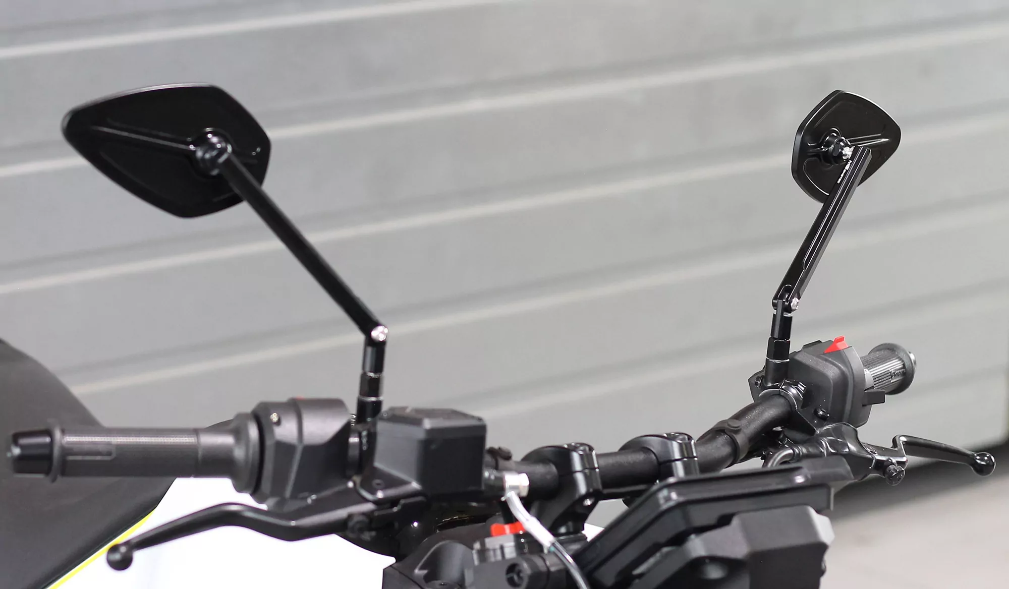 MG Biketec Spiegel Set für M10 x 1,5 mm Gewinde für BMW F 650 GS ab 2008