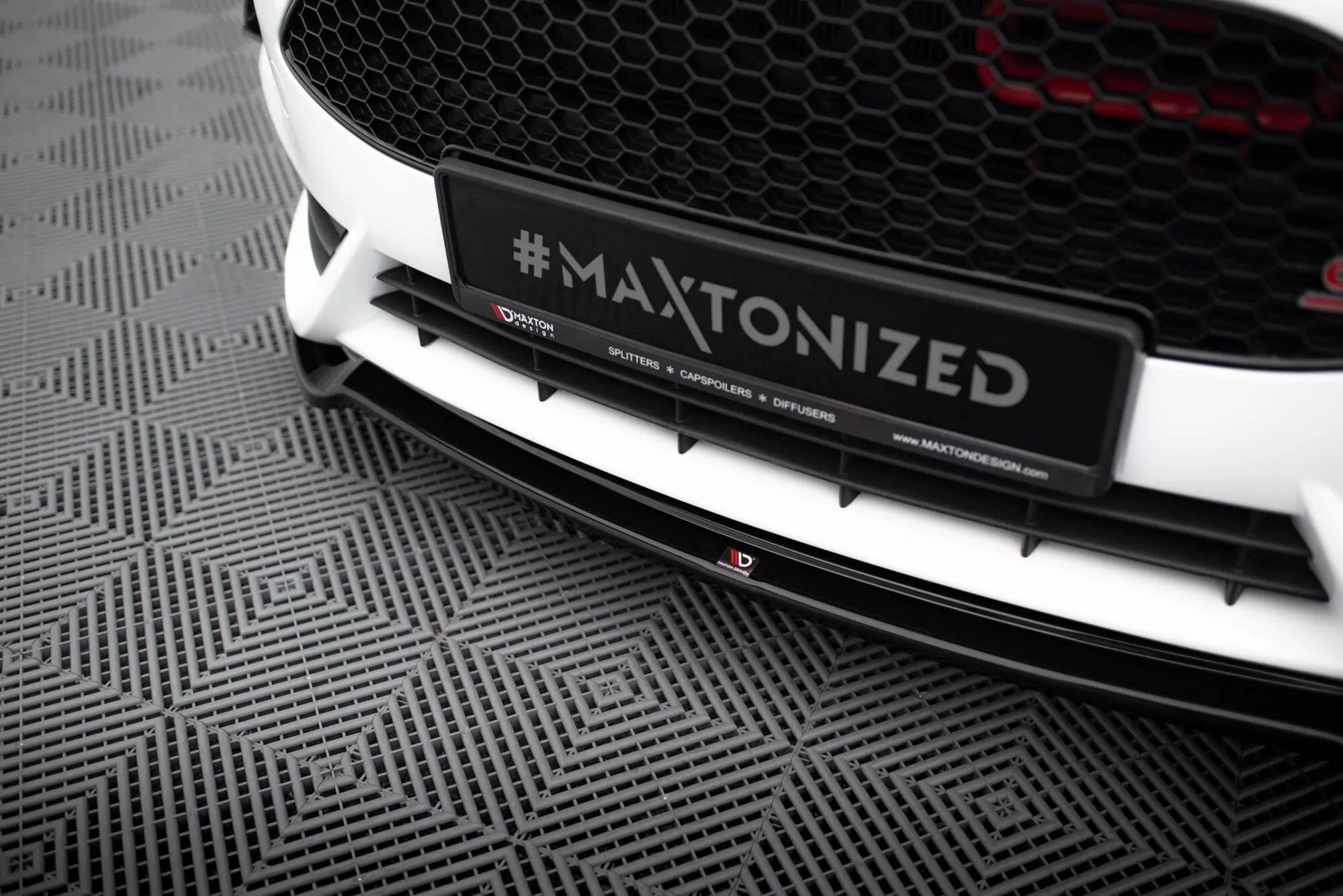 Front Ansatz Passend Für V.3 Passend Für FIESTA MK7 ST FL 2013-16 Schwarz Hochglanz Schwarz Hochglanz