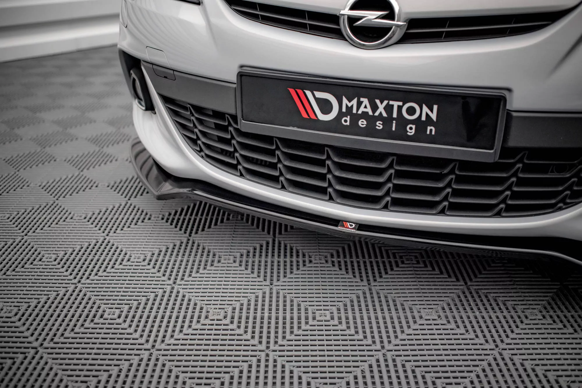 Front Ansatz V.2 Für Opel Astra GTC OPC-Line J Schwarz Hochglanz
