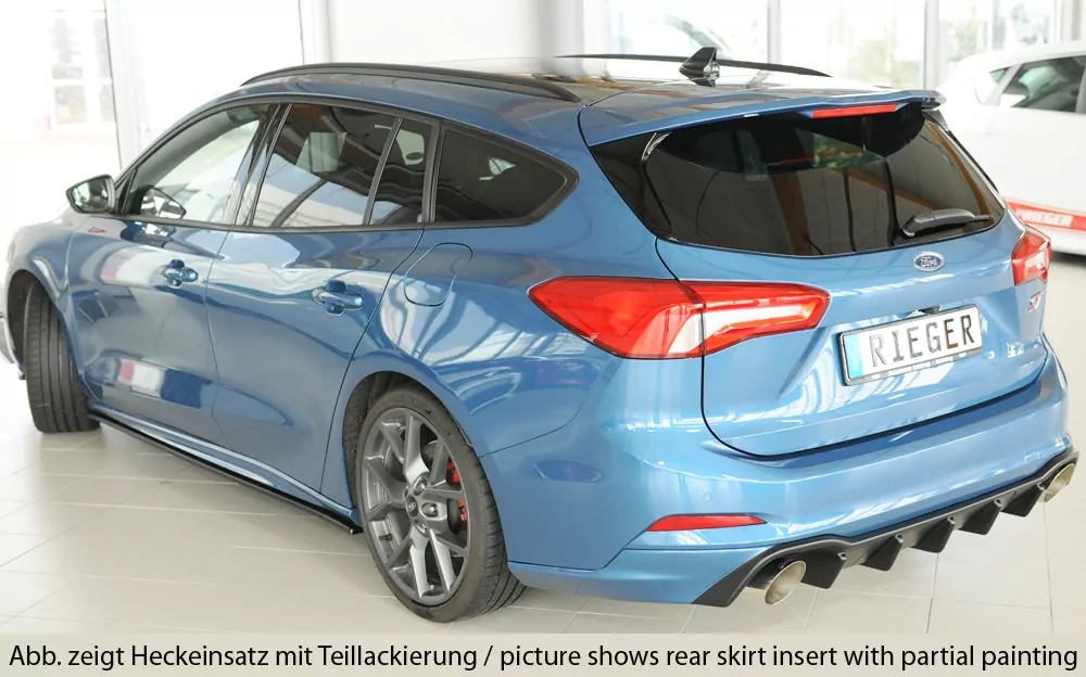 Rieger Heckeinsatz (für Fzg. mit AHK) matt schwarz für Ford Focus 4 ST (DEH) 5-tür. (Turnier) 04.22- (ab Facelift)