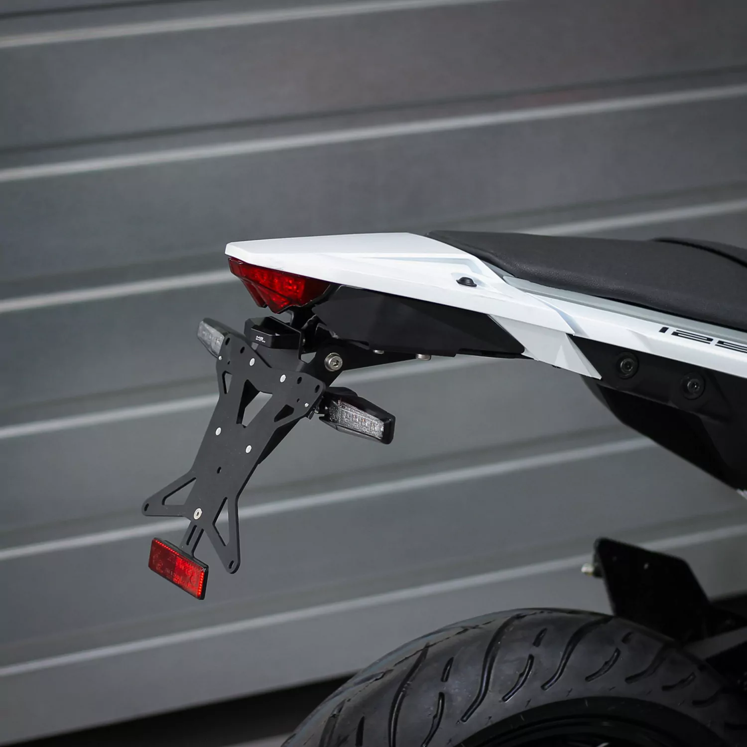 MG Biketec Kennzeichenhalter für KTM 125 SMC R ab 2025