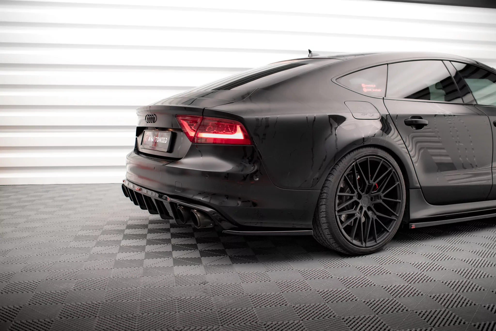 Heck Ansatz Flaps Diffusor Für Audi A7 S-Line C7 Schwarz Hochglanz