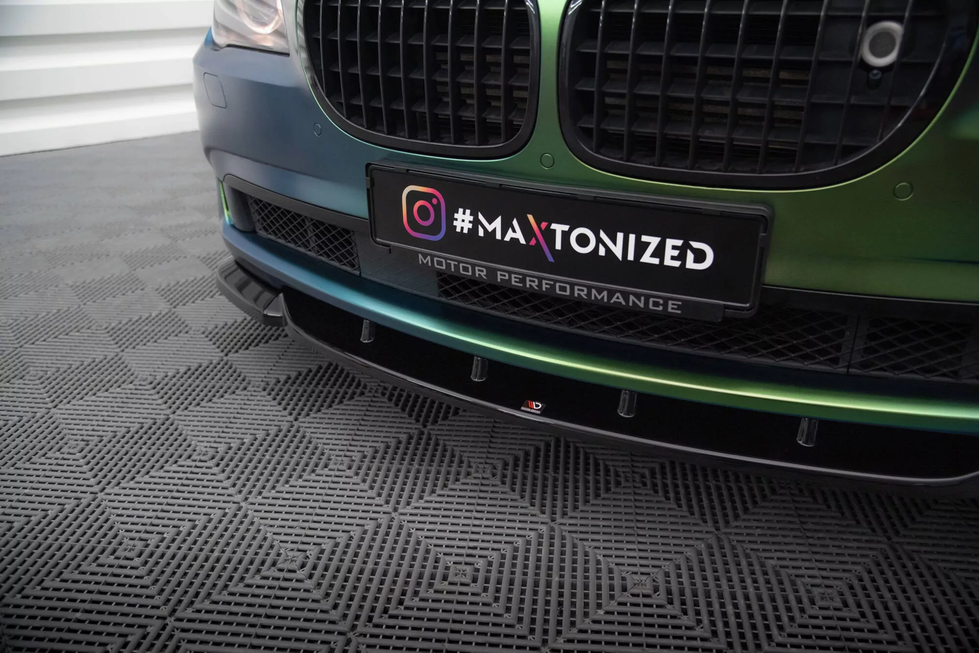 Front Ansatz V.1 Für BMW 7 F01 Schwarz Hochglanz