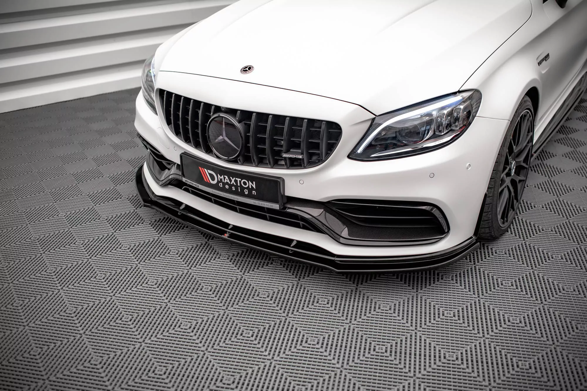 Front Ansatz V.1 Für Mercedes-AMG C63 Coupe AMG Aero Pack C205 Facelift Schwarz Hochglanz