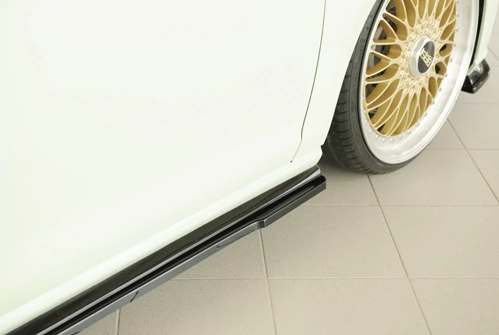 Rieger Seitenschweller rechts ansatz (ca. 19mm) glanz schwarz für VW Golf 7 R-Line 5-tür. 02.17- (ab Facelift)