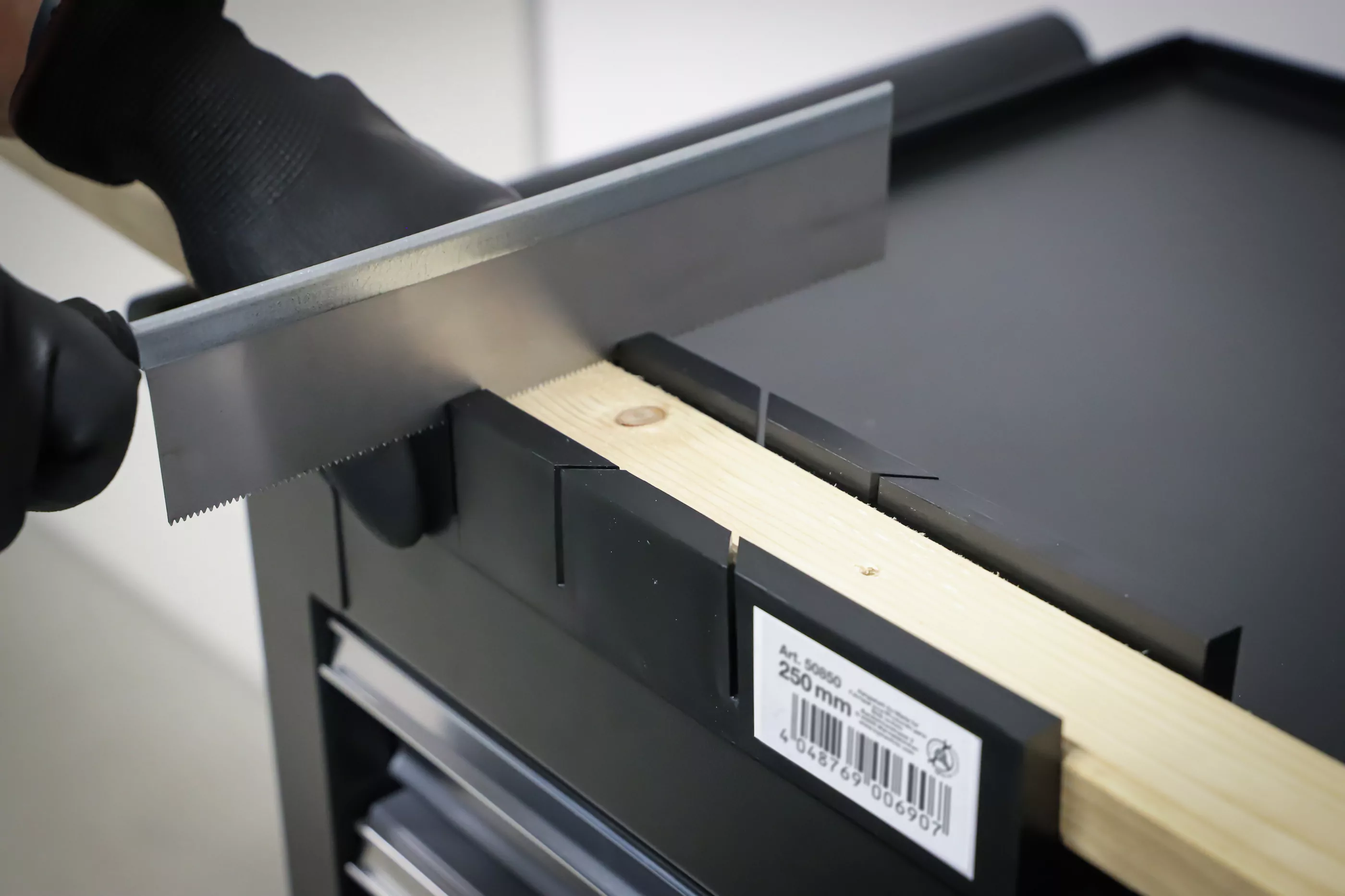 Kunststoff-Gehrungslade | 245 x 65 x 48 mm | mit Feinsäge