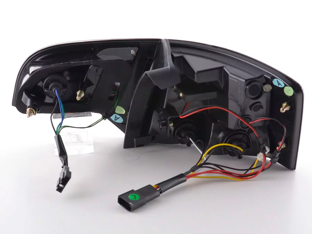 LED Rückleuchten Set Audi A4 Avant Typ 8E Bj. 04-08 chrom
