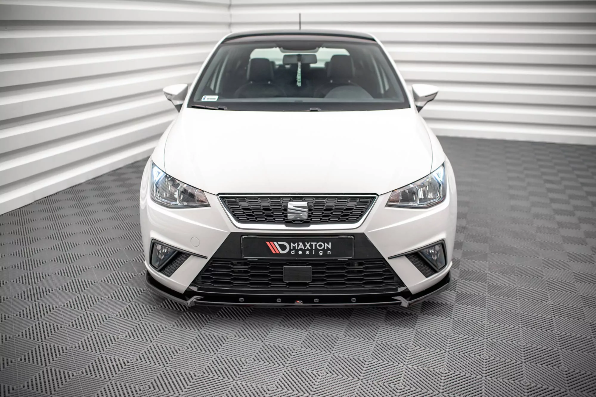 Front Ansatz V.1 Für Seat Ibiza FR/ Standard Mk5 Schwarz Hochglanz