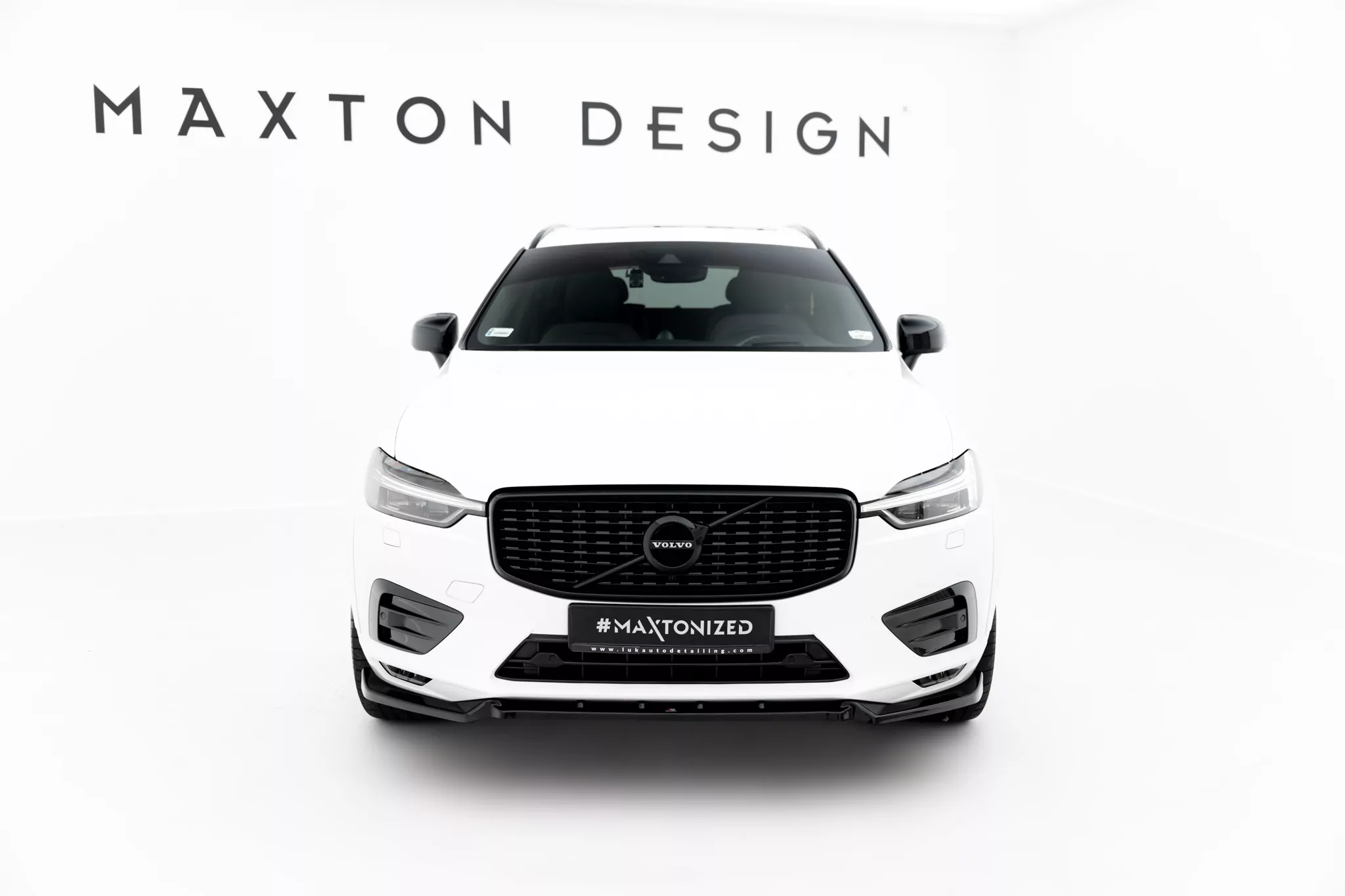Front Ansatz V.2 Für Volvo XC60 Mk2 R-Design Schwarz Hochglanz