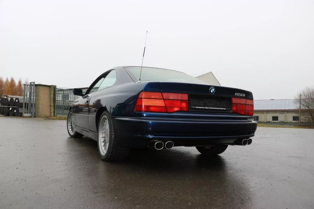 BMW E31 850i  Endschalldämpfer rechts/links - 2x93x79 Typ 70 rechts/links