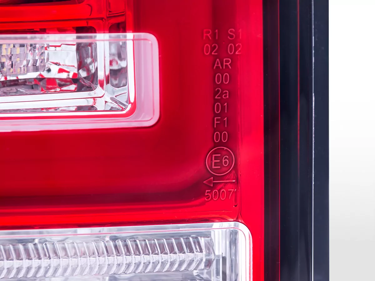 LED Rückleuchten VW T5  2010-2015 Heckklapentür-Version rot/klar
