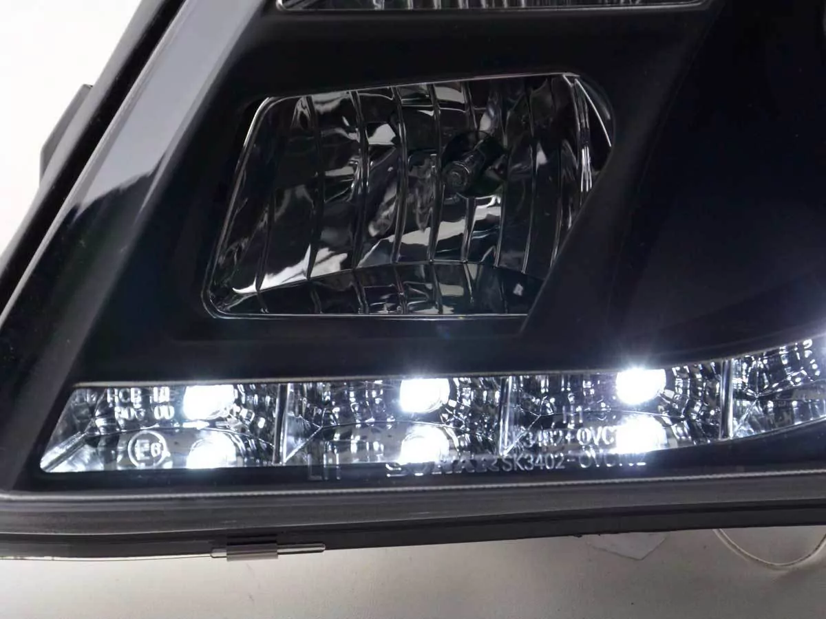 Scheinwerfer Set Daylight LED Tagfahrlicht Opel Vectra C Bj. 2002-2005 schwarz