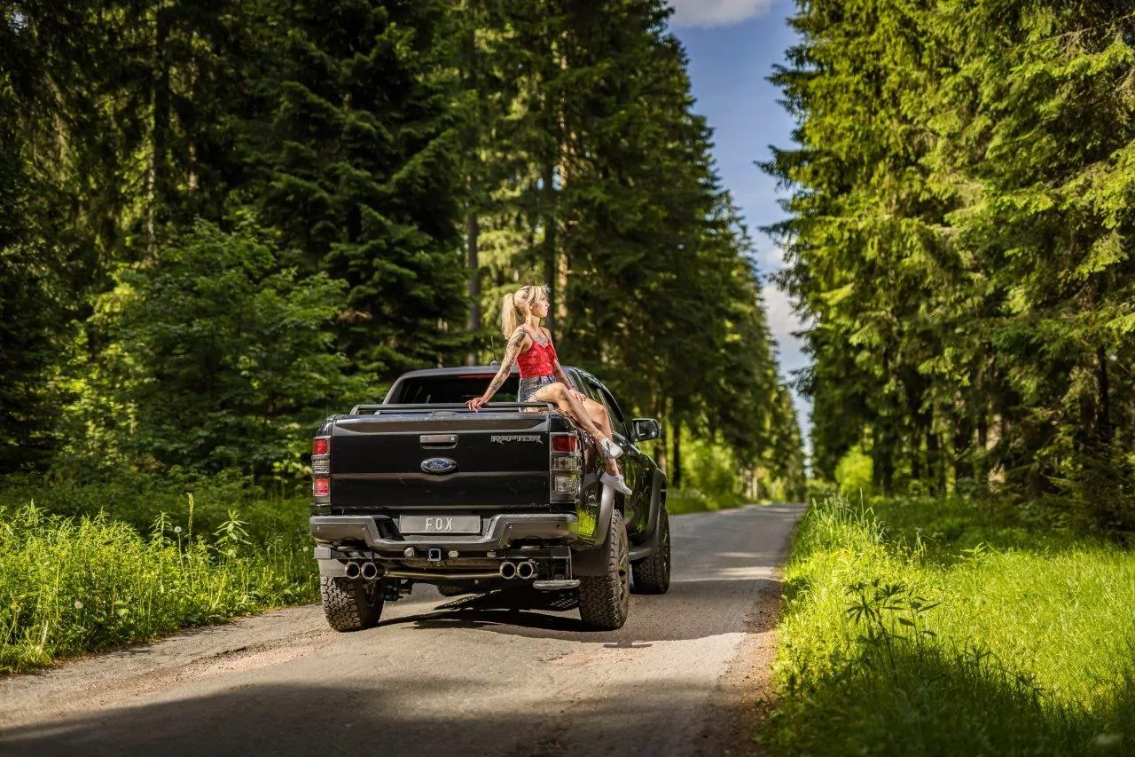 Ford Raptor - Doppelkabine Endschalldämpfer Sidepipe, Ausgang rechts/links - 2x100 Typ 25 rechts/links