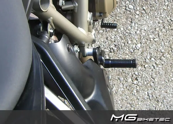 MG Biketec Sportfussrastenanlage / Rastenanlage / Fußrastenanlage mit ABE, gültig in D - A - CH für Ducati Streetfighter 848 ab 2011