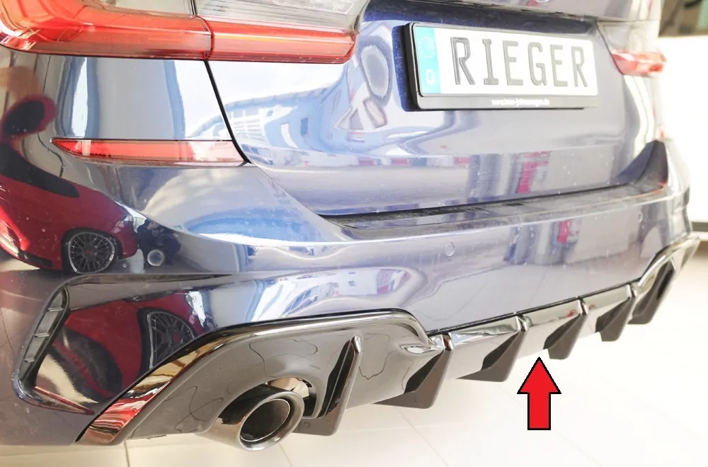 Rieger Heckeinsatz (für Fzg. mit AHK) glanz schwarz für BMW 3er G20  (G3L) Lim. 03.19-06.22 (bis Facelift)