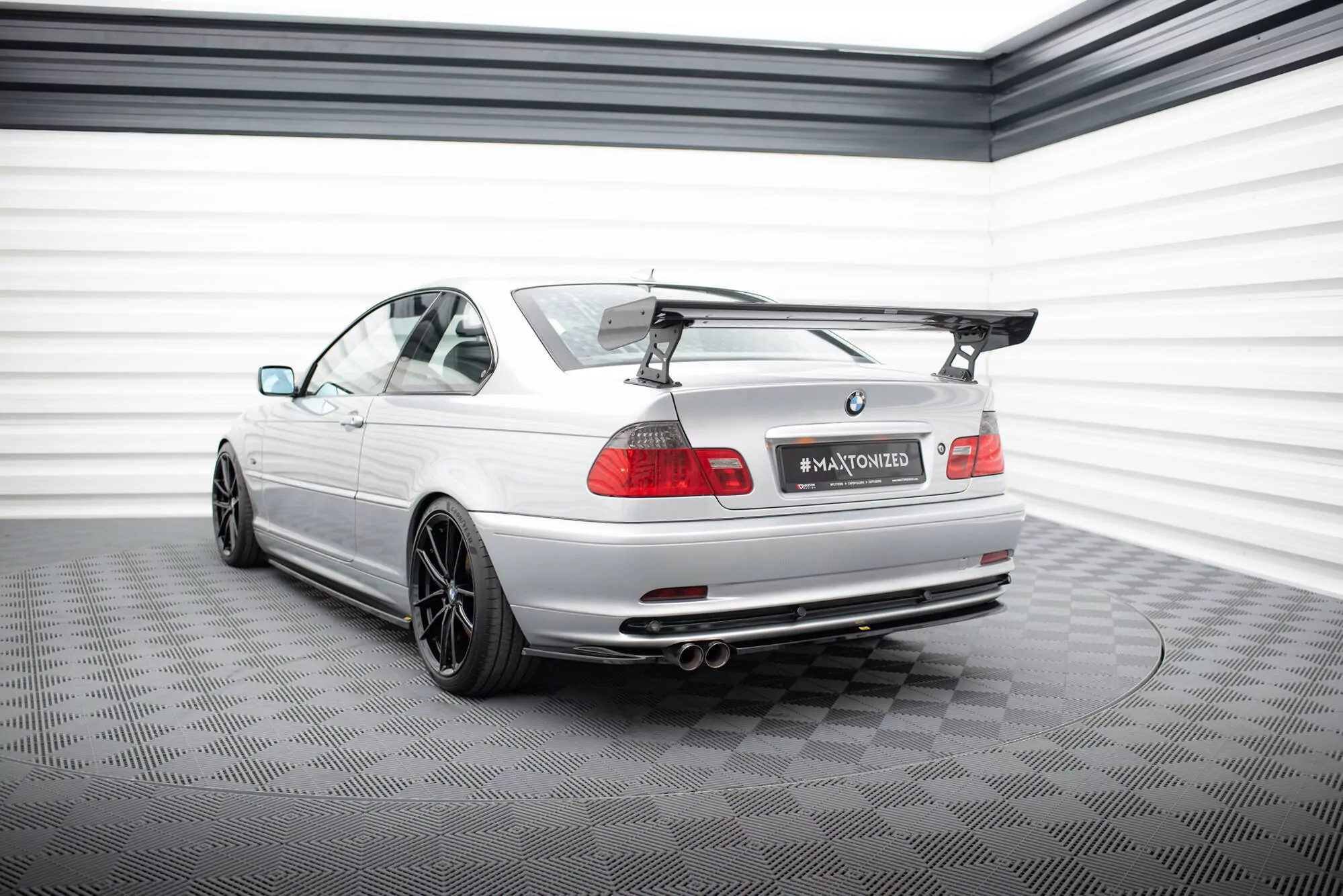 Carbon Spoiler With External Brackets Uprights  BMW 3er Coupe E46