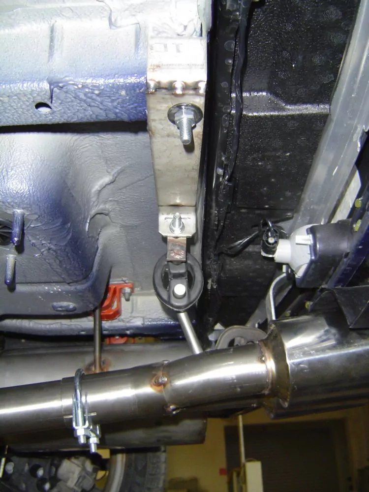 Mini Cooper Cabrio R52  Endschalldämpfer Ausgang mittig - 2x76 Typ 13