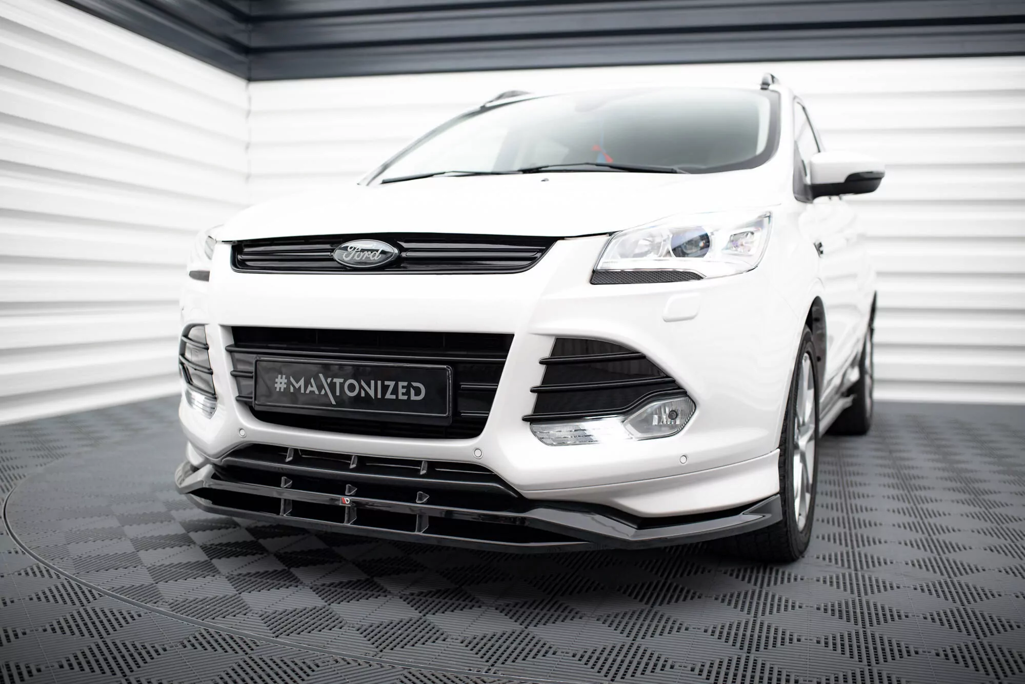 Front Ansatz Für Ford Kuga ST-Line Mk2 Schwarz Hochglanz