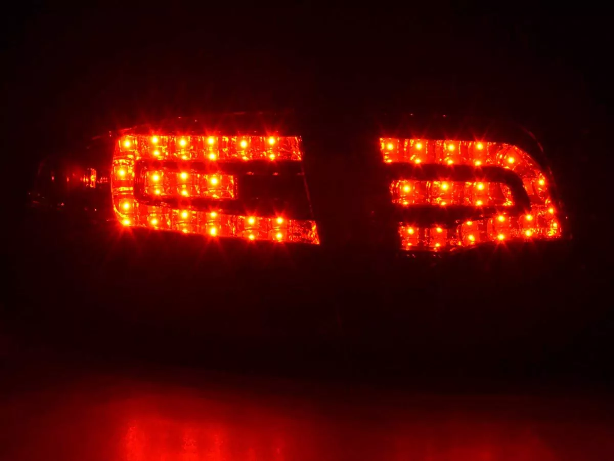 LED Rückleuchten Set Audi A4 Limousine Typ 8E Bj. 04-07 schwarz