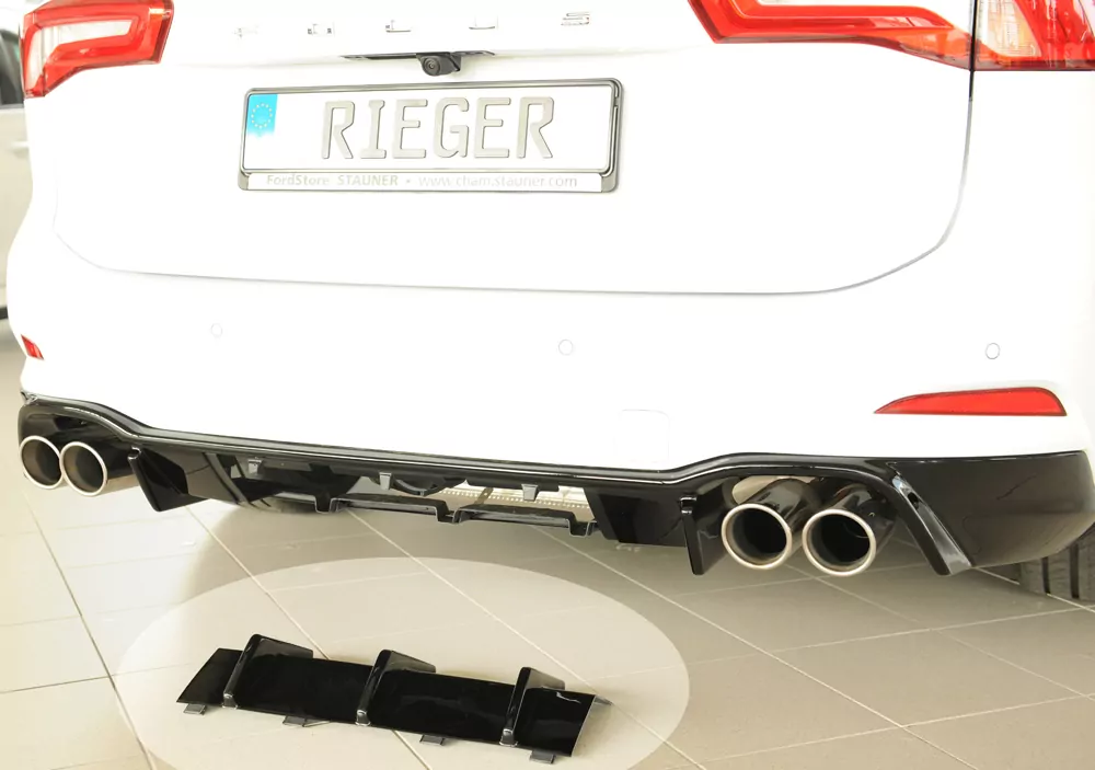 Rieger Heckeinsatz (für Fzg. mit AHK) glanz schwarz für Ford Focus 4 ST (DEH) 5-tür. (Turnier) 04.22- (ab Facelift)