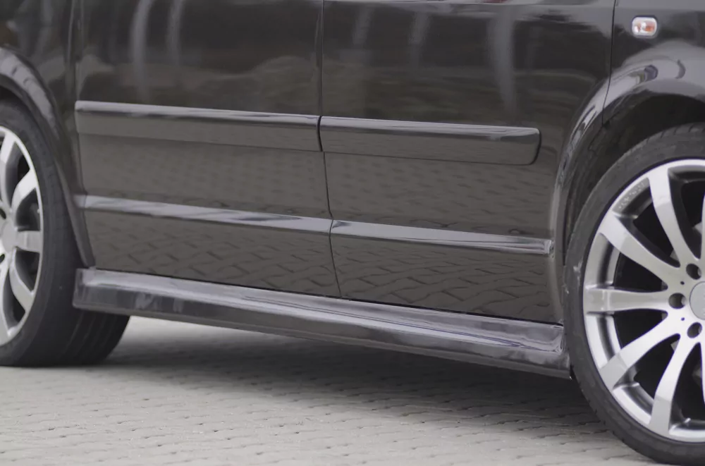 Rieger Seitenschweller für VW T5 Bus -  04.03-08.09 (bis Facelift) carbon optik