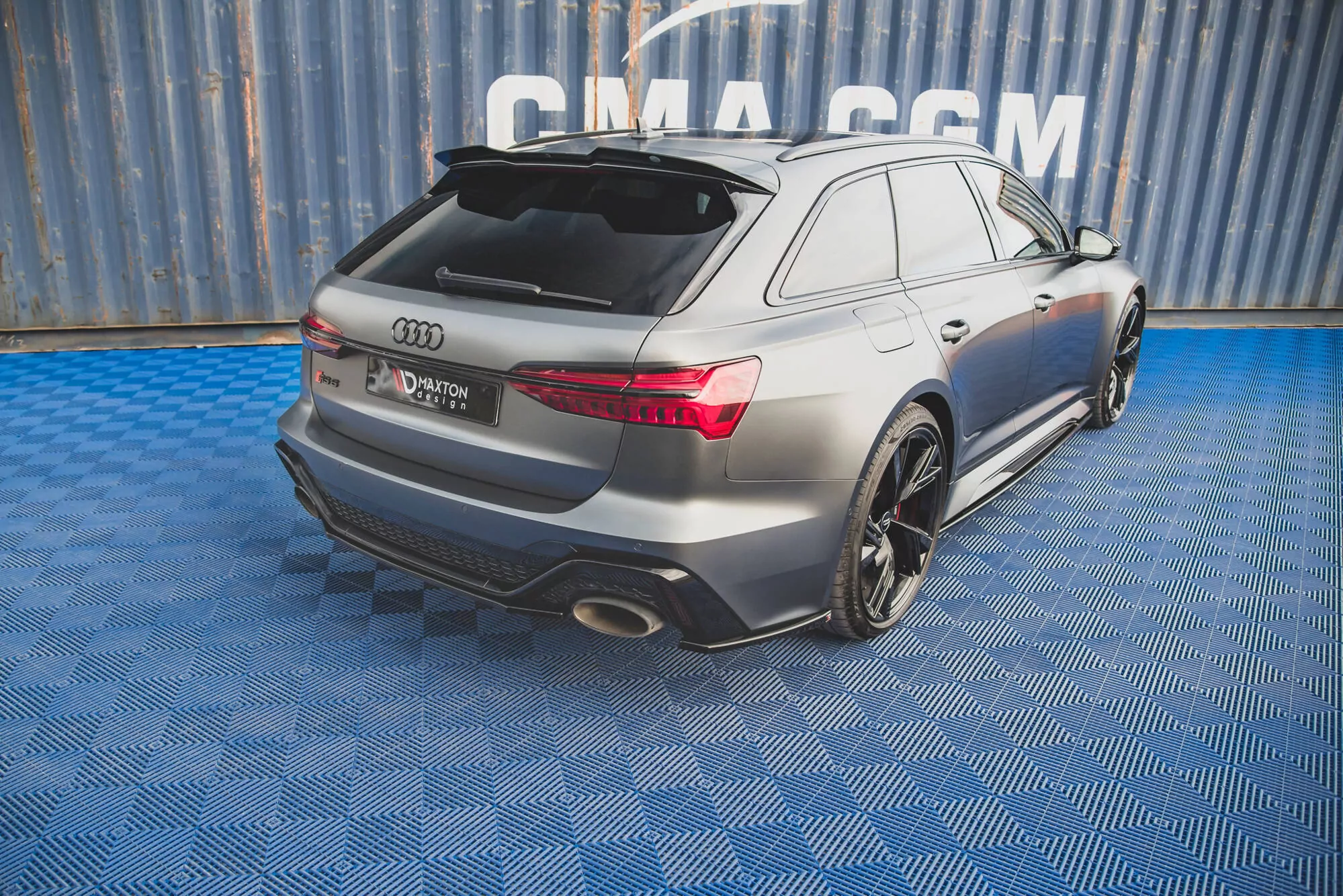 Heck Ansatz Flaps Diffusor V.1 Für Audi RS6 C8 / RS7 C8 Schwarz Hochglanz