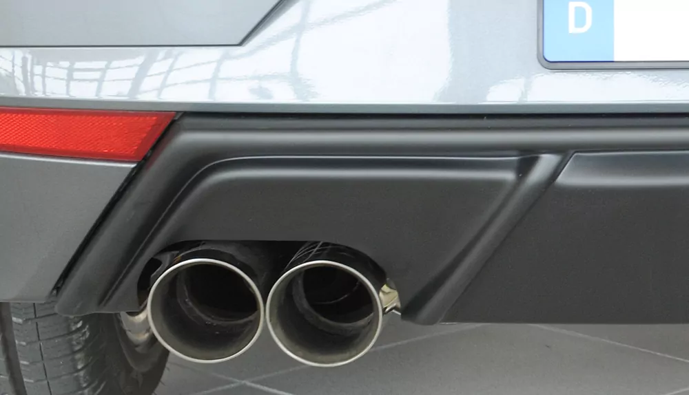 Rieger Heckeinsatz für Seat Ibiza FR (KJ) | 5-tür. 01.17- mit Endrohraussparung für Sport-ESD links