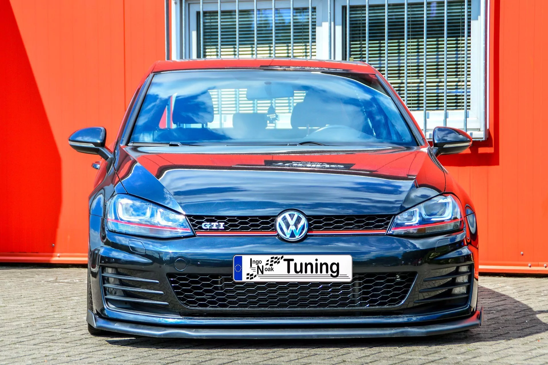 Cup Frontspoilerlippe V2 mit Wing für VW Golf 7 GTI GTD