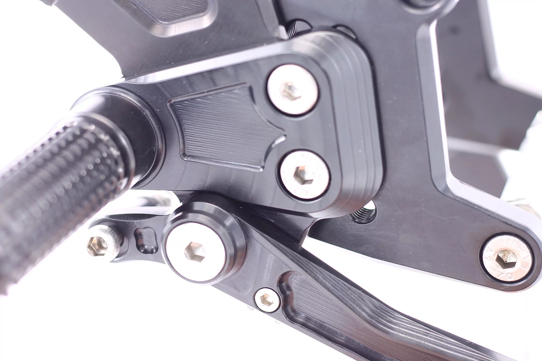 MG Biketec Sportfussrastenanlage / Rastenanlage / Fussrastenanlage mit ABE, gültig in D - A - CH für KTM 1290 Super Duke GT ab 2016-2020