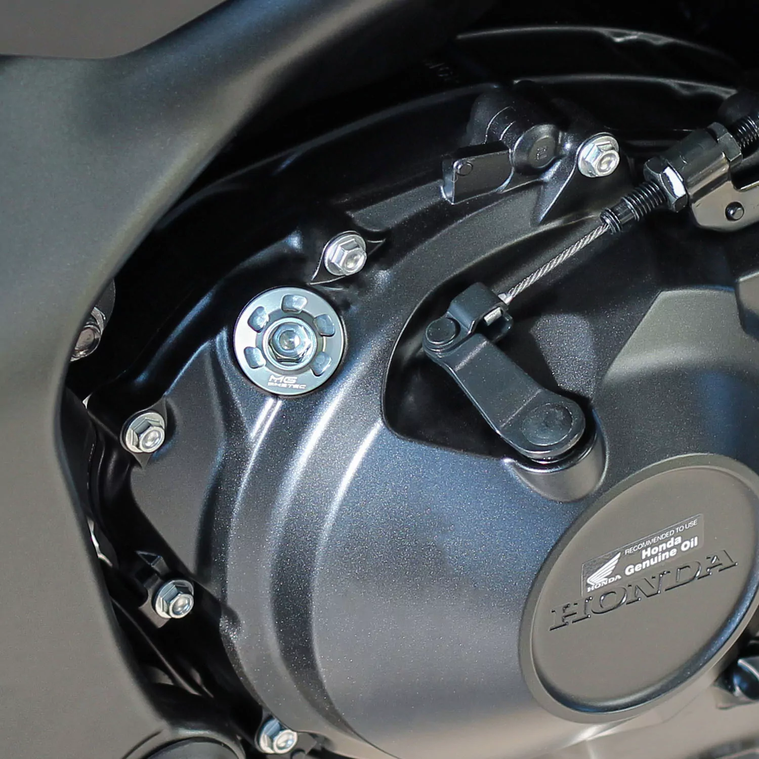 MG Biketec Ölverschlussschraube / Öleinfüllstopfen für Ducati 848 ab 2008