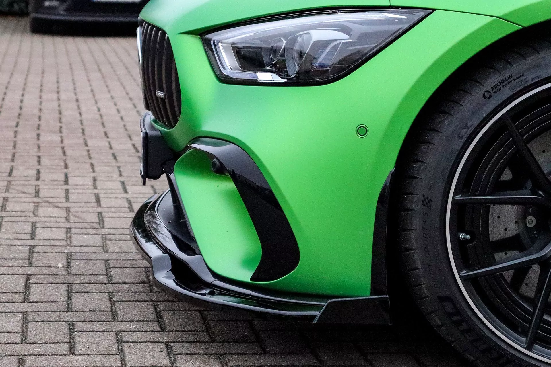 Cup Frontspoilerlippe mit Wing für Mercedes AMG GT 4.Türer X290