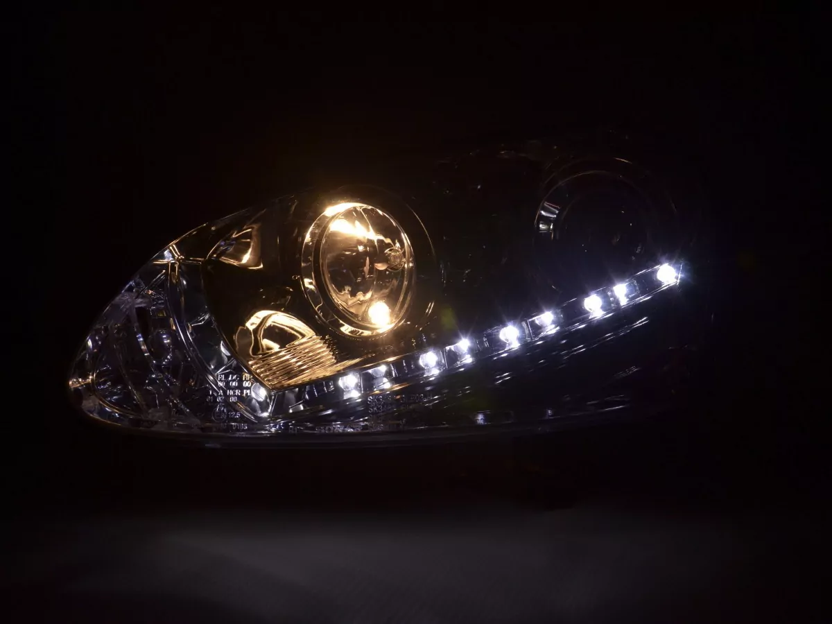 Scheinwerfer Set Daylight LED TFL-Optik VW Golf 5 Typ 1K Bj. 03-08 chrom für Rechtslenker