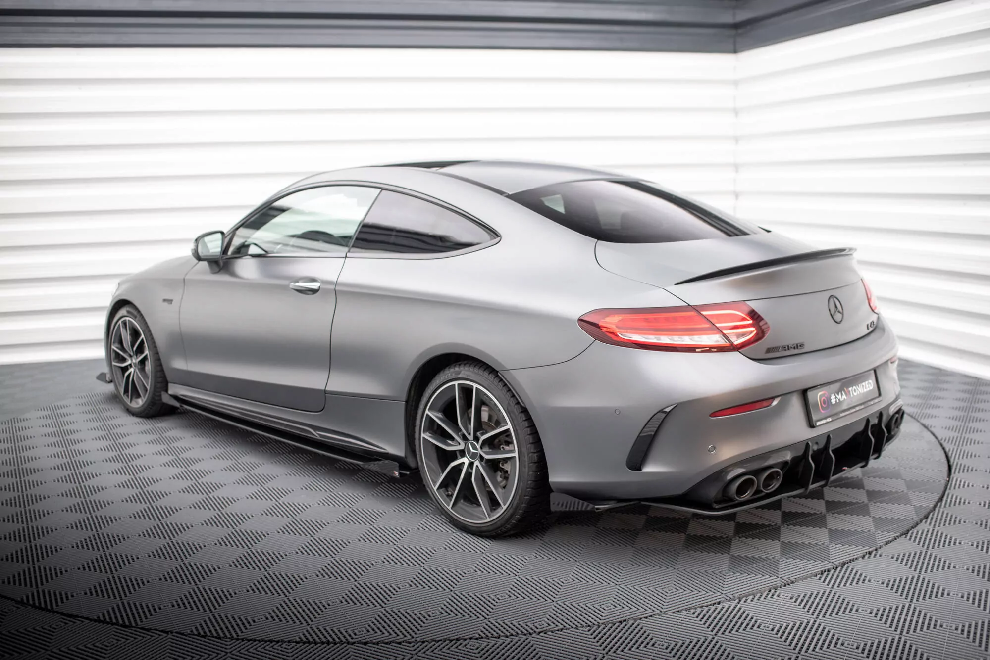 Street Pro Heck Ansatz Flaps Diffusor +Flaps Für Mercedes-AMG C43 Coupe / Cabrio C205  Facelift / A205 Facelift Schwarz Hochglanz