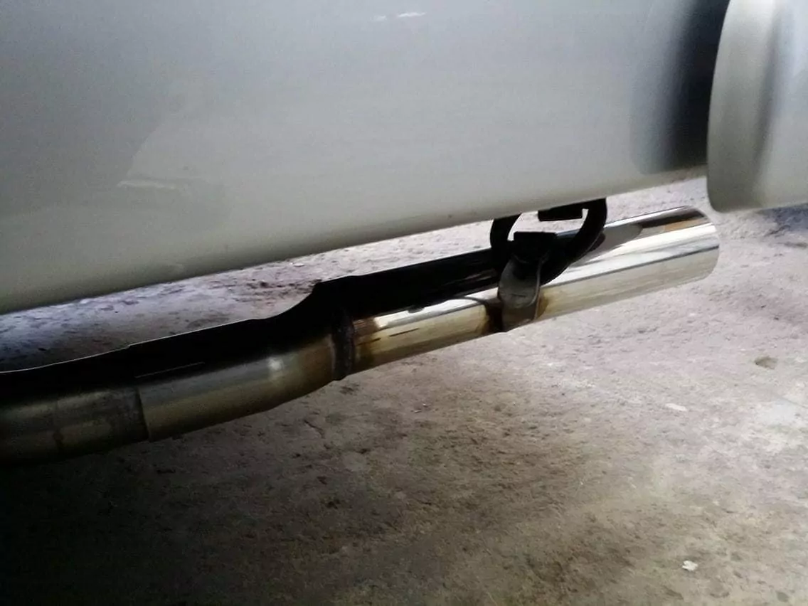 Hyundai i30N Performance + Fastback Endrohre passend auf den originalen Endschalldämpfer - 1x114 Typ 25 rechts/links mit eingefärbten Rand