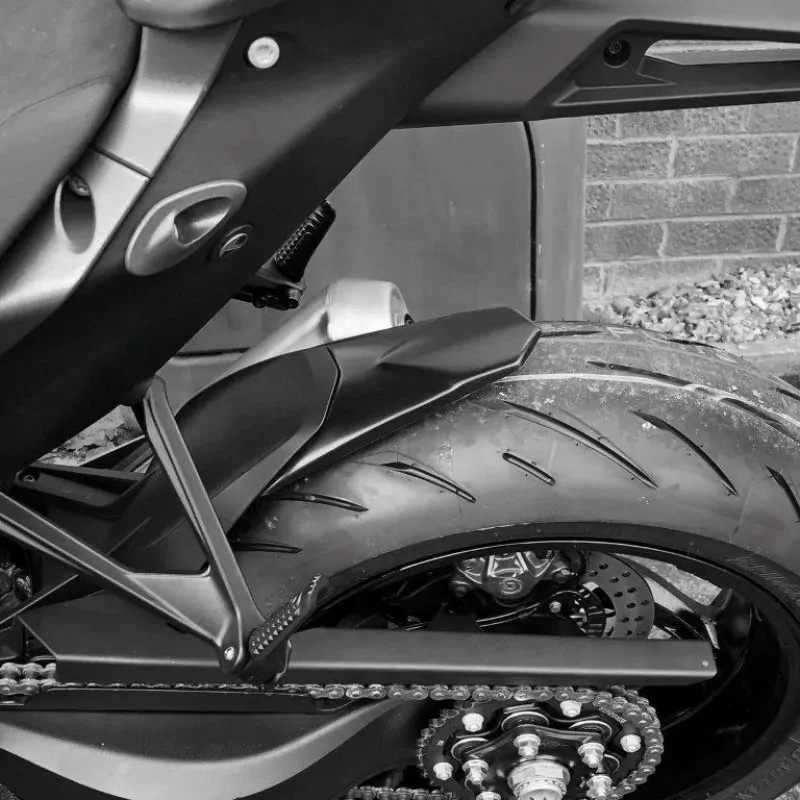 Pyramid Hinterradabdeckung Verlängerung Schwarz Matt KTM 1290 Super Duke R / RR / EVO