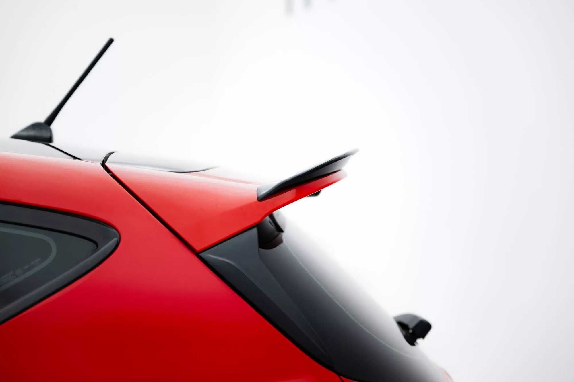 Spoiler CAP Für Flow Form V.2 Ford Fiesta Mk8 ST / ST-Line Schwarz Hochglanz