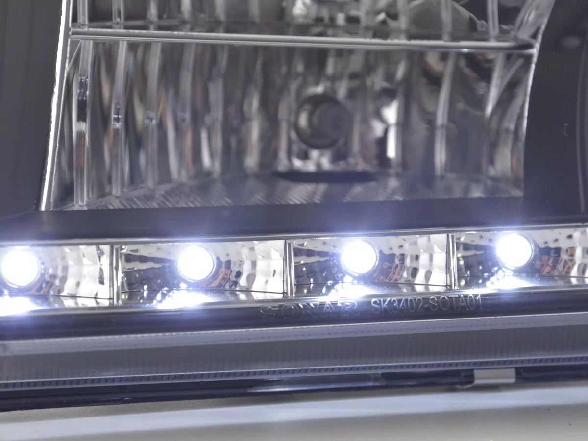 Scheinwerfer Set Daylight LED TFL-Optik Skoda Octavia Typ 1U Bj. 01-04 schwarz