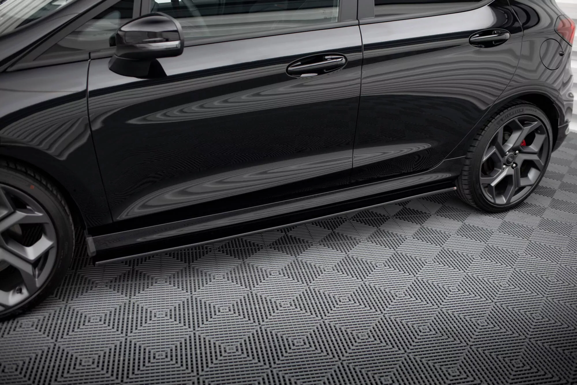 Seitenschweller Ansatz Passend Für Passend Für Ford Fiesta Mk8 ST/ ST-Line Schwarz Hochglanz Schwarz Hochglanz