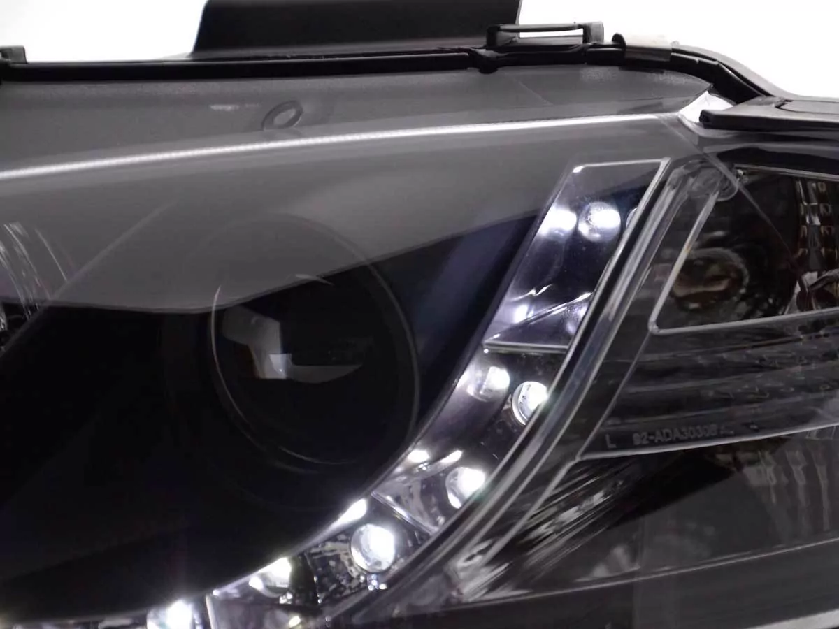 Scheinwerfer Set Daylight LED TFL-Optik Audi A3 Typ 8P Bj. 03-07 schwarz