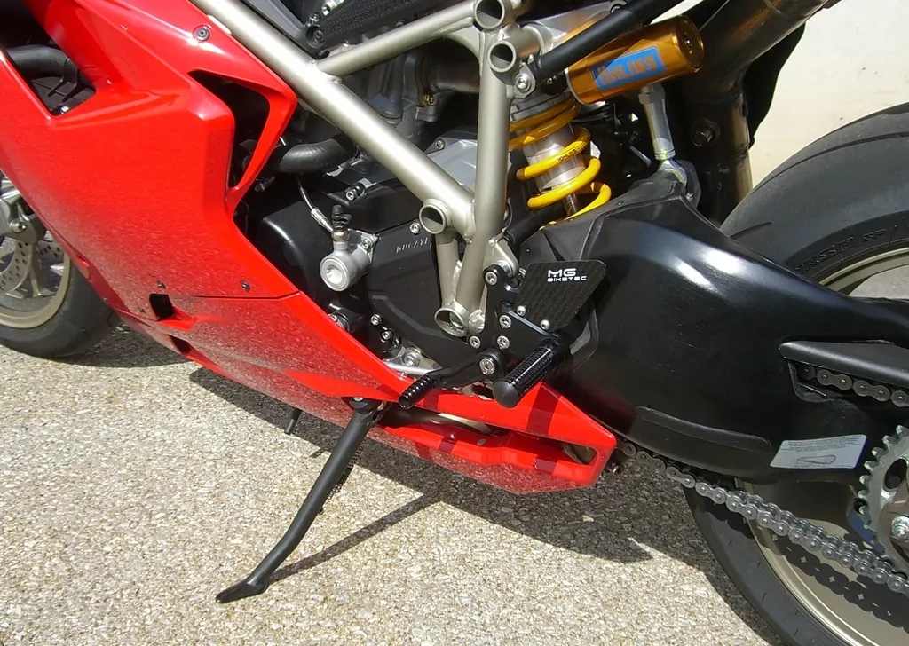 MG Biketec Sportfussrastenanlage / Rastenanlage / Fußrastenanlage mit ABE, gültig in D - A - CH für Ducati 848 ab 2008