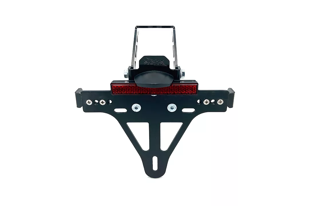 alpha Technik Kennzeichenhalter für Yamaha YZF-R1, Typ RN12 / RN19, Modelljahr 2004 - 2008