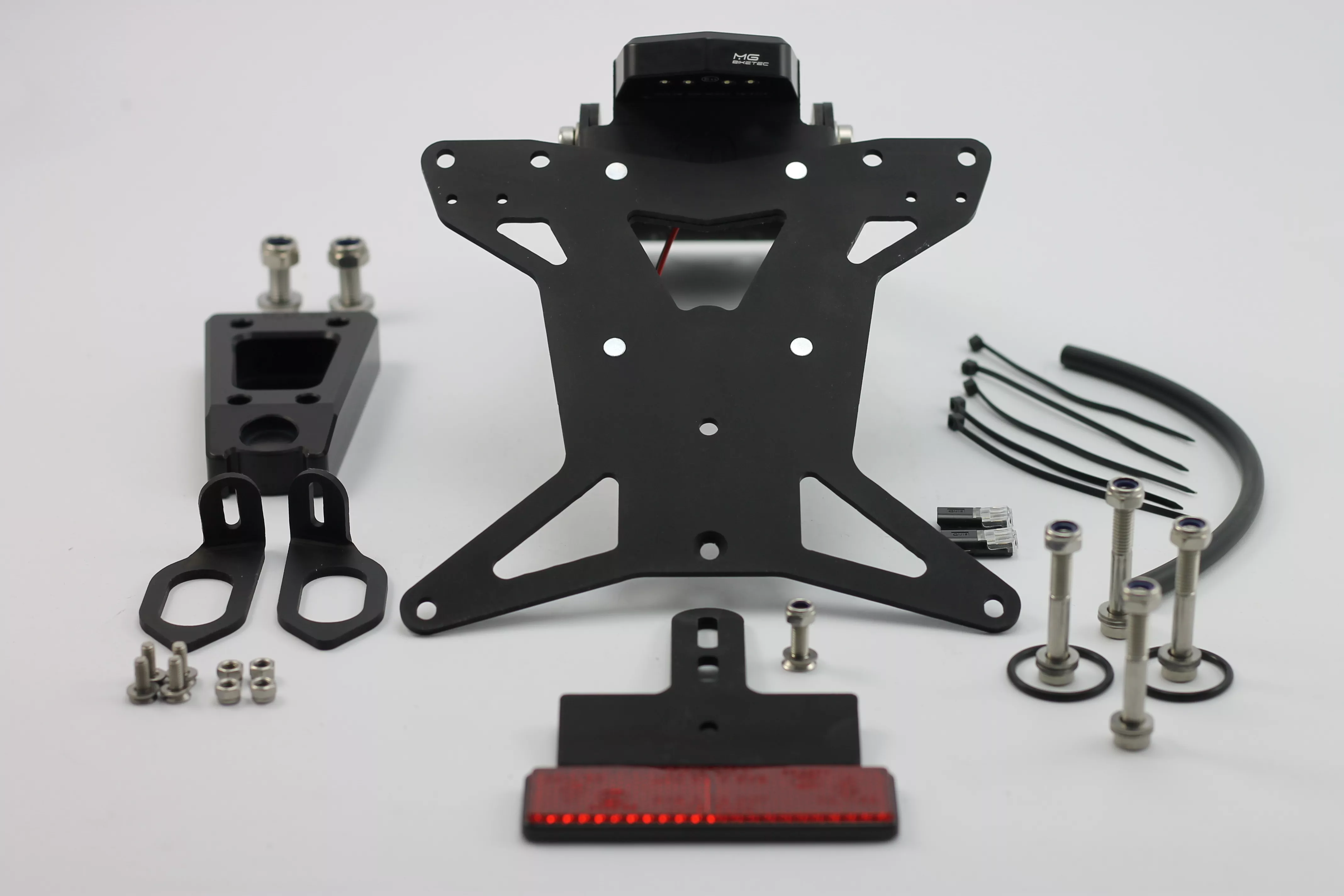 MG Biketec Kennzeichenhalter für Honda CB 750 Hornet ab 2023