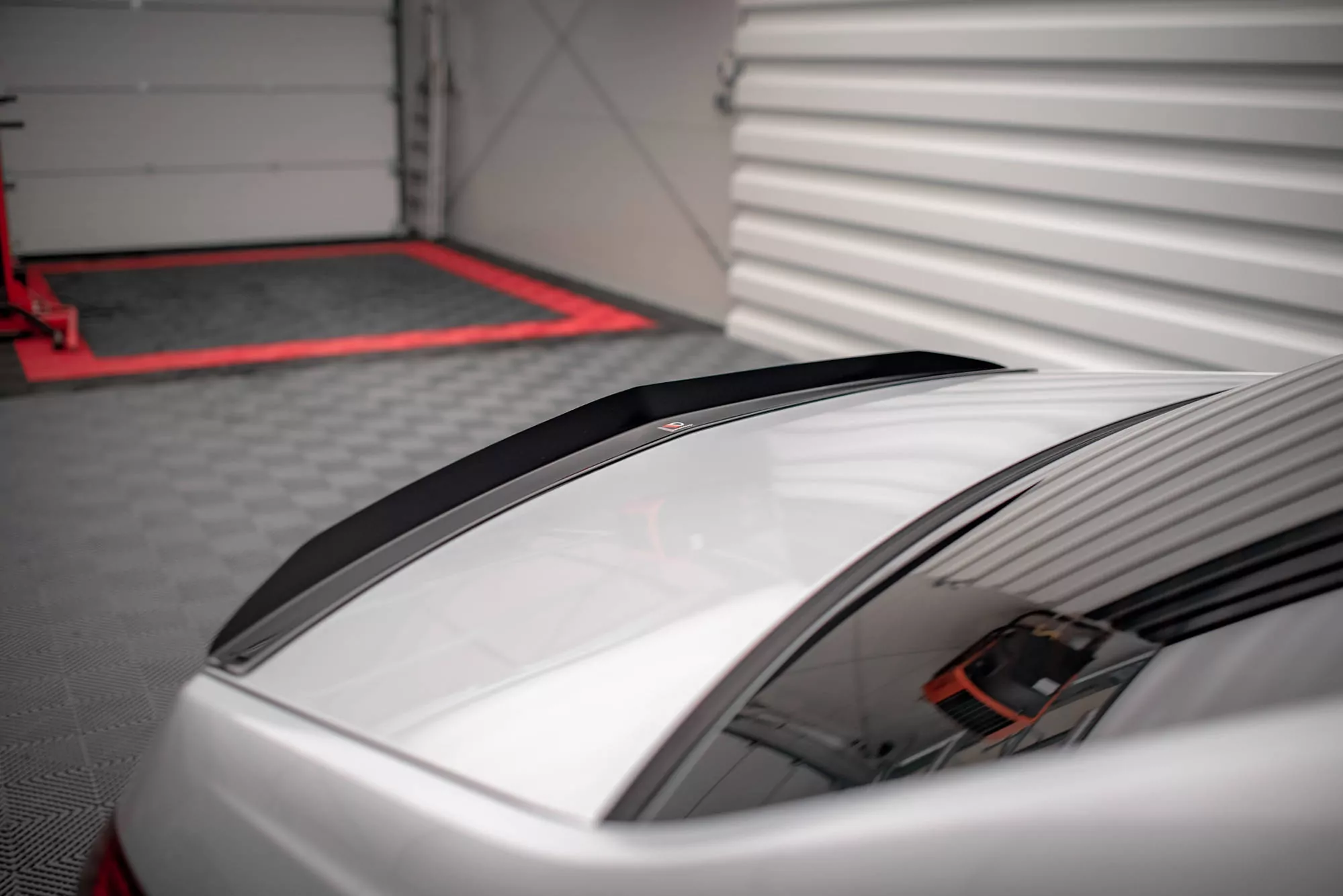 Spoiler CAP Für Mercedes-Benz E63 AMG / AMG-Line / Standard Limousine W212 Facelift Schwarz Hochglanz