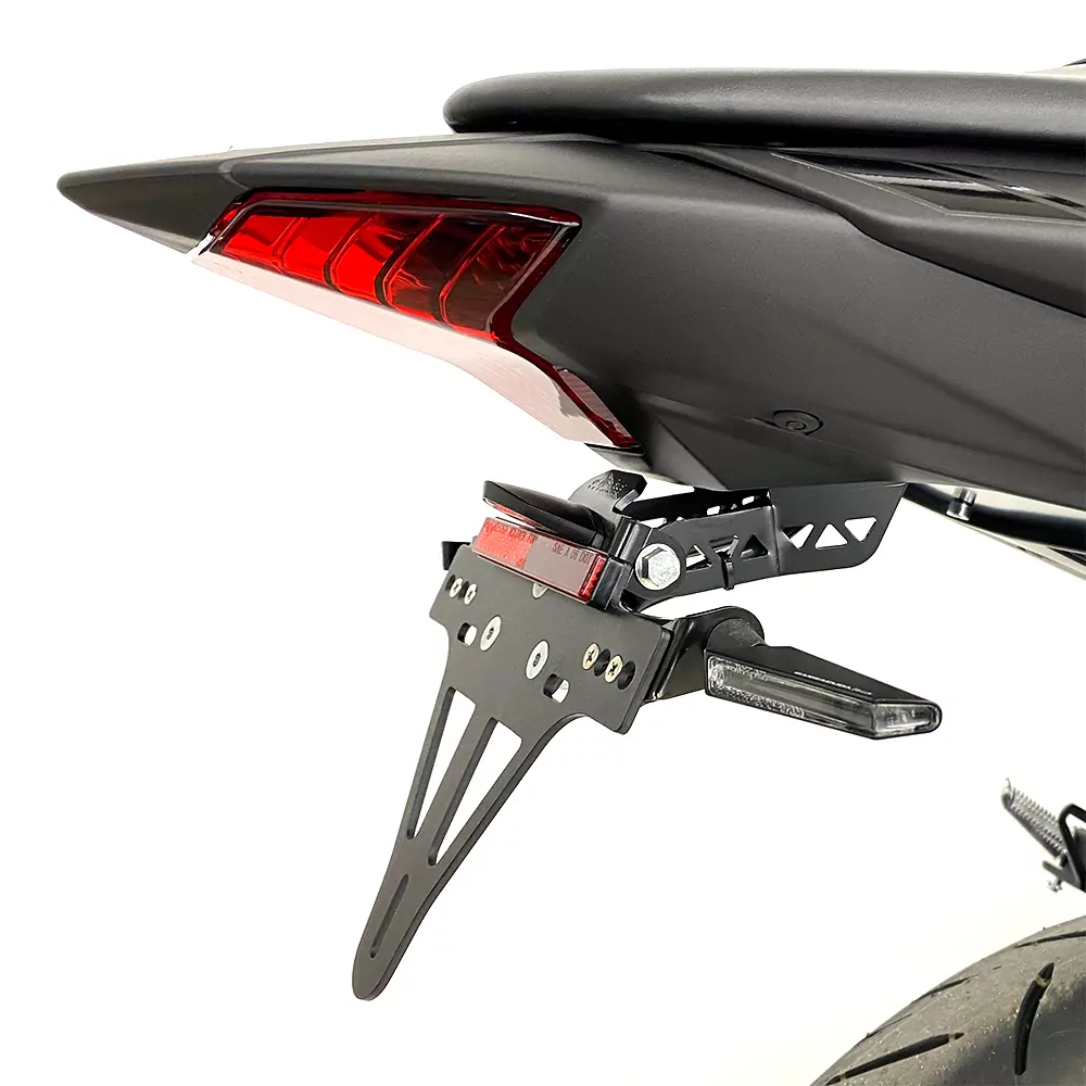 alpha Technik Kennzeichenhalter für Yamaha YZF-R3 / YZF-R3A / MT-03 / MTN320-A Modelljahr 2015-