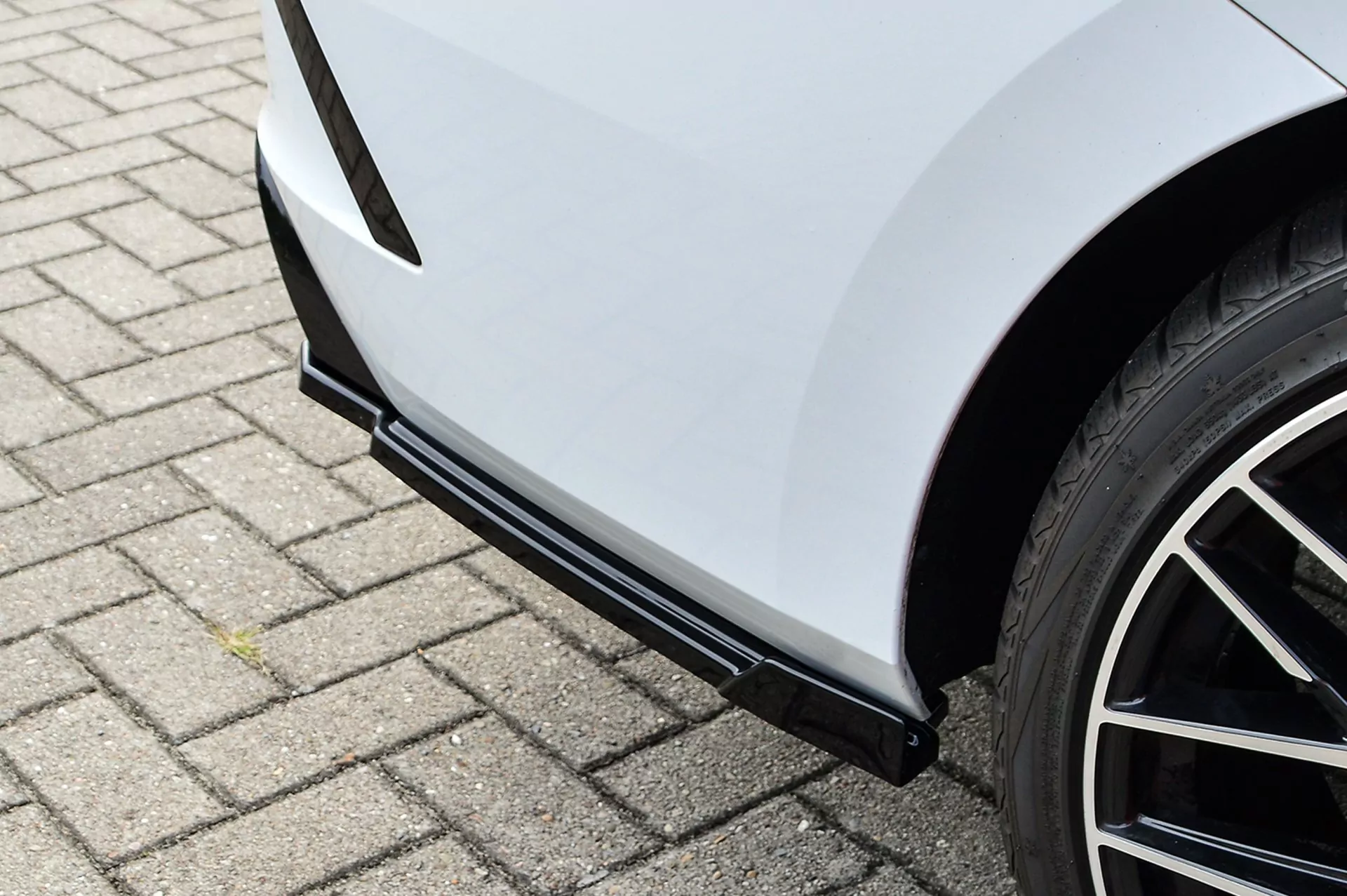 Heckansatz Seitenteile mit Wingsaus ABS für Skoda Octavia RS NX