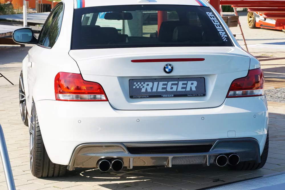 Rieger Heckeinsatz für BMW 1er E82, E88  (182 / 1C) - Coupé 10.07- carbon optik