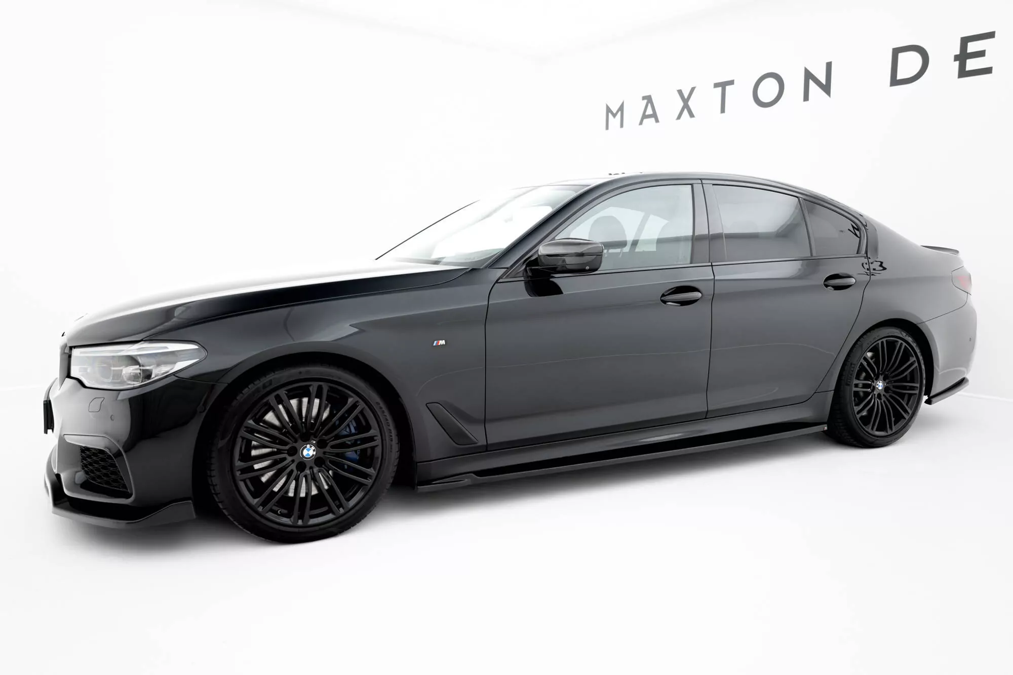 Seitenschweller Ansatz Für BMW M550i / M550d Limousine G30 / G30 Facelift  Schwarz Hochglanz